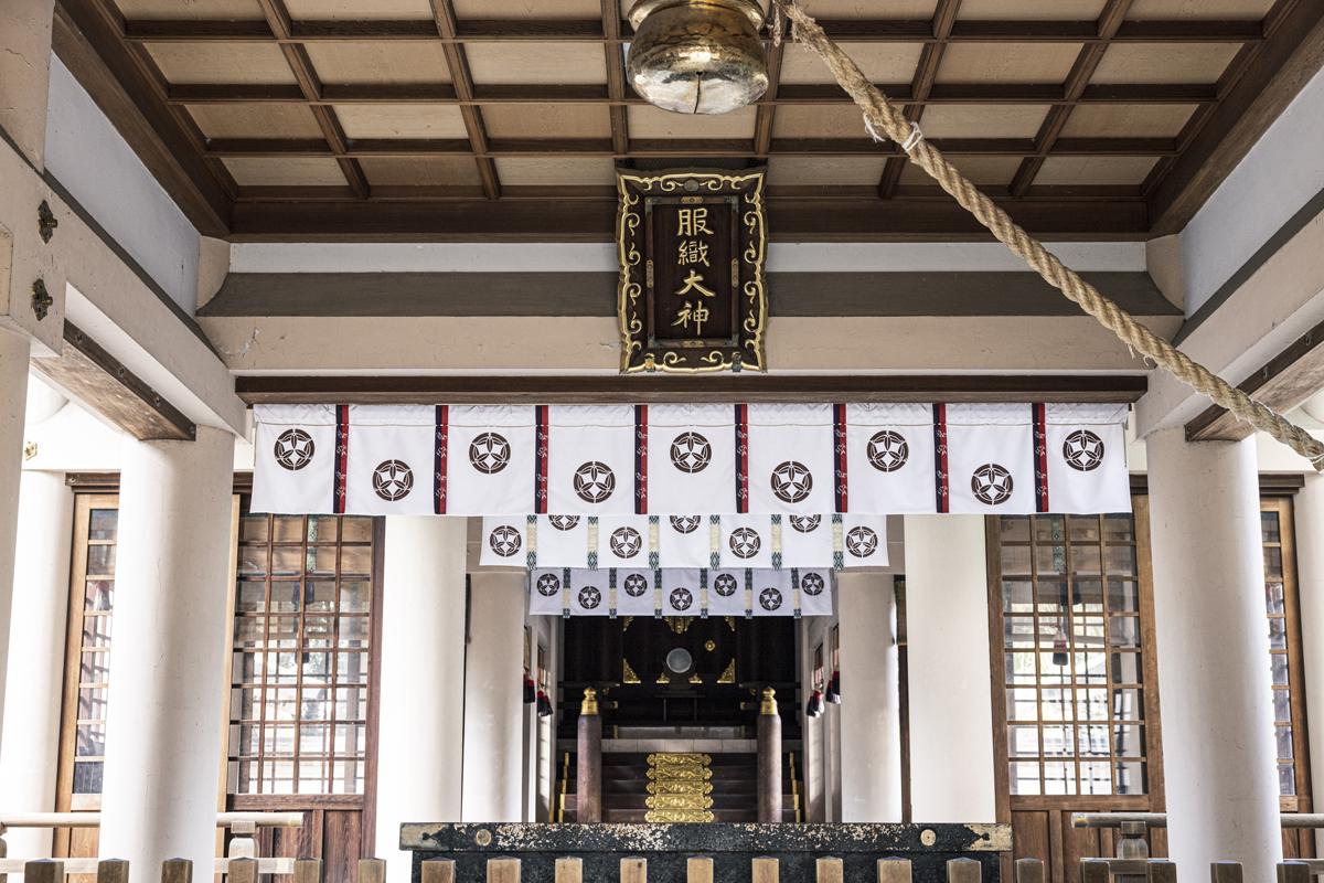 服織神社